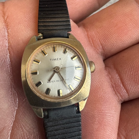 Vtg Timex Self Wind Ladies Gold Tone Watch 🔥 - Picture 1 of 7
